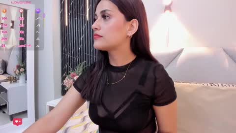 Keyla online show from October 30, 2025, 7:25 pm