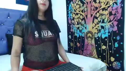 katrinas33 online show from February 7, 2025, 6:24 am