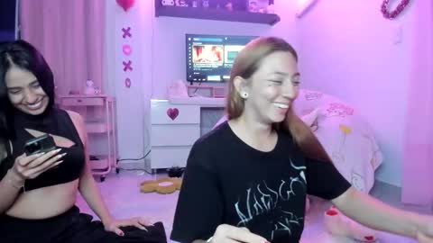 Snapshot of katrinrosex chatting on February 26, 2026, 2:32 am Katrin online show from February 26, 2026, 2:32 am