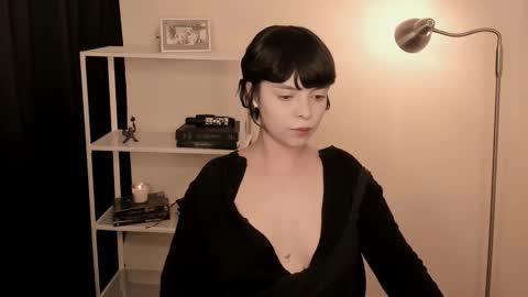 katsuro online show from October 16, 2025, 9:05 pm