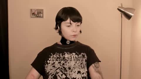 Snapshot of katsurotaro chatting on January 7, 2026, 8:44 pm katsuro online show from January 7, 2026, 8:44 pm