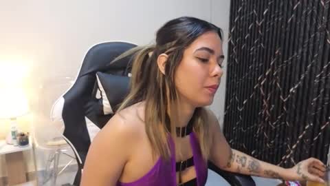 Snapshot of katt_bdsm chatting on March 4, 2026, 5:19 pm Katt online show from March 4, 2026, 5:19 pm