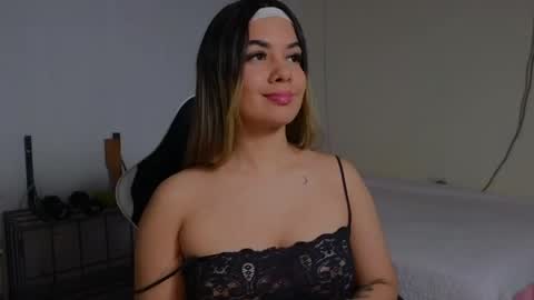 Snapshot of katt_bdsm chatting on April 1, 2026, 4:15 pm Katt online show from April 1, 2026, 4:15 pm