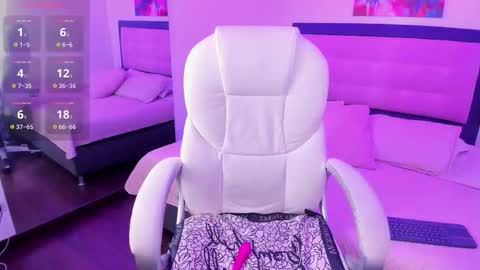 katte_adams online show from December 5, 2025, 2:25 pm