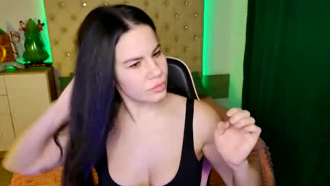 Snapshot of kattiesims chatting on January 1, 2025, 8:37 pm KattieSims online show from January 1, 2025, 8:37 pm
