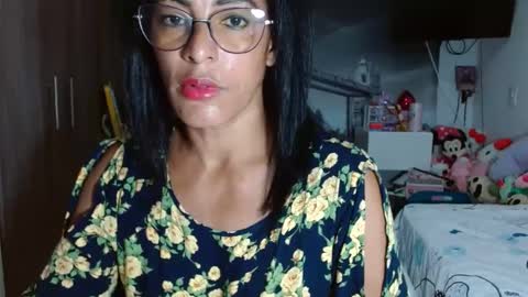 KattleyaGrey online show from December 18, 2024, 1:05 am