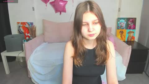 Snapshot of katty__foxx chatting on May 19, 2026, 6:09 am Katty online show from May 19, 2026, 6:09 am