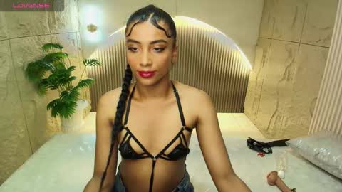Snapshot of katty_berry_r chatting on September 19, 2025, 9:37 pm Katty online show from September 19, 2025, 9:37 pm