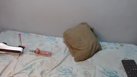 Katty Loveless online show from October 7, 2025, 4:53 am