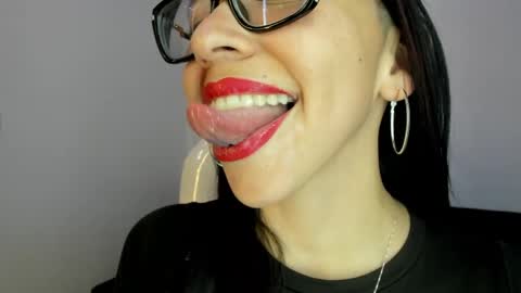 Snapshot of katty_mouth chatting on May 30, 2026, 8:17 pm Katty online show from May 30, 2026, 8:17 pm