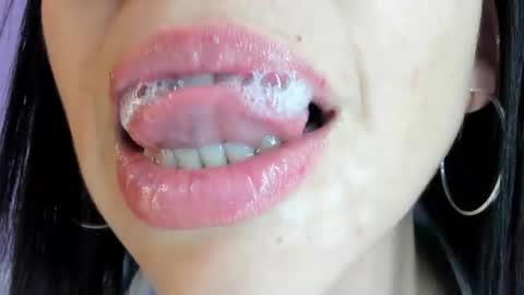 Snapshot of katty_mouth chatting on June 14, 2026, 6:32 pm Katty online show from June 14, 2026, 6:32 pm