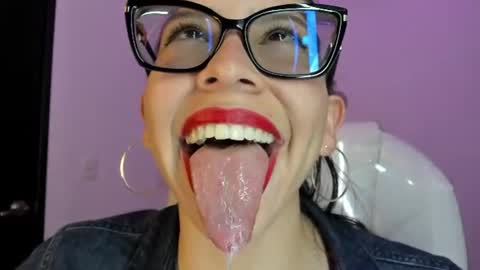 Snapshot of katty_mouth chatting on July 1, 2026, 5:23 pm Katty online show from July 1, 2026, 5:23 pm