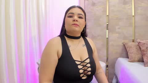 KattyaRogers online show from November 8, 2025, 7:23 pm