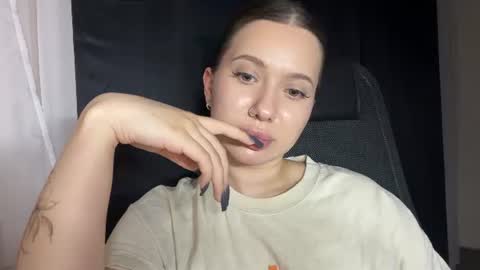 Elizabeth online show from July 7, 2026, 6:34 pm