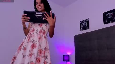 Snapshot of katy_contreras chatting on February 25, 2025, 5:36 pm katy_contreras online show from February 25, 2025, 5:36 pm