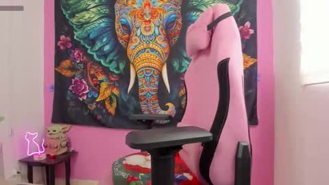 katy simpsons online show from December 15, 2025, 6:45 pm