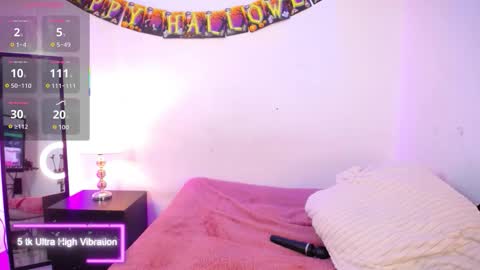 Katy Van online show from October 19, 2025, 8:37 am