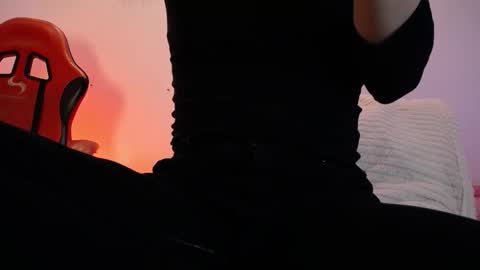 Katy Van online show from November 13, 2025, 8:52 pm