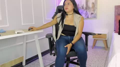 Snapshot of katyah_ chatting on May 1, 2026, 8:13 pm katya online show from May 1, 2026, 8:13 pm