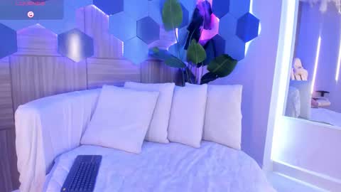    online show from February 27, 2026, 8:09 pm