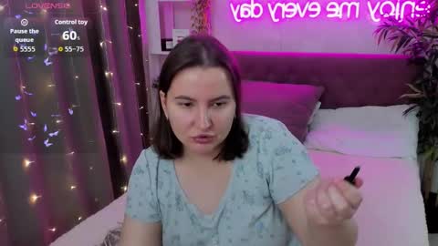 Snapshot of katyaneilson chatting on November 6, 2025, 4:02 am Kate online show from November 6, 2025, 4:02 am