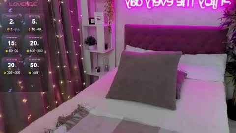 Snapshot of katyaneilson chatting on November 12, 2025, 5:08 am Kate online show from November 12, 2025, 5:08 am