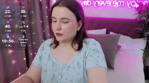 Snapshot of katyaneilson chatting on February 15, 2026, 7:51 am Kate online show from February 15, 2026, 7:51 am