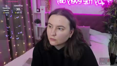 Snapshot of katyaneilson chatting on March 1, 2026, 4:14 am Kate online show from March 1, 2026, 4:14 am