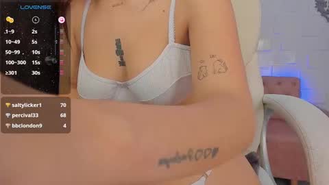 Snapshot of katyaroberts chatting on December 11, 2024, 4:09 pm katyaroberts online show from December 11, 2024, 4:09 pm