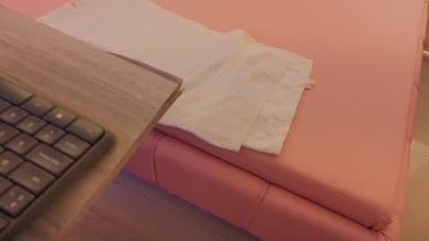 KatyBlondee  online show from November 30, 2025, 3:21 am