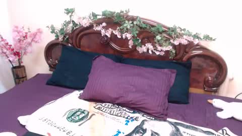 Katy online show from March 6, 2025, 6:05 pm