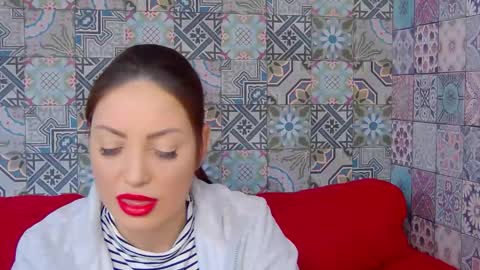 Snapshot of katylinee chatting on March 18, 2026, 1:03 pm Katyline online show from March 18, 2026, 1:03 pm