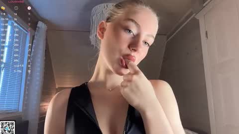 Snapshot of katysha_ chatting on February 11, 2026, 12:54 pm kate online show from February 11, 2026, 12:54 pm