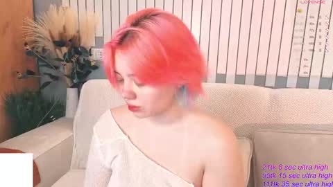 Yuki  online show from December 5, 2025, 6:33 am