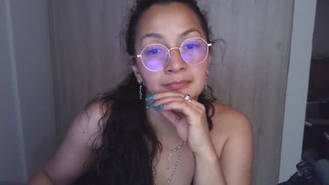 Snapshot of kawit1 chatting on February 5, 2025, 3:52 pm Khawit online show from February 5, 2025, 3:52 pm