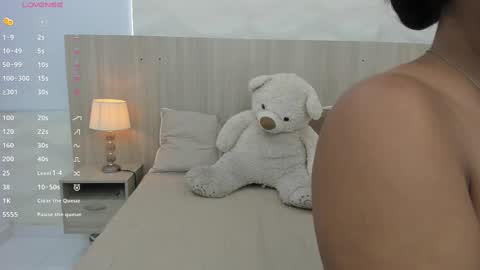   online show from November 1, 2025, 11:23 am