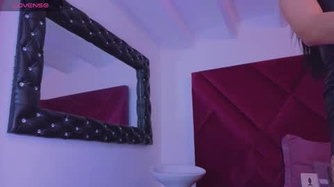 Snapshot of kayalstone chatting on November 9, 2025, 5:28 am Cattleya stone online show from November 9, 2025, 5:28 am