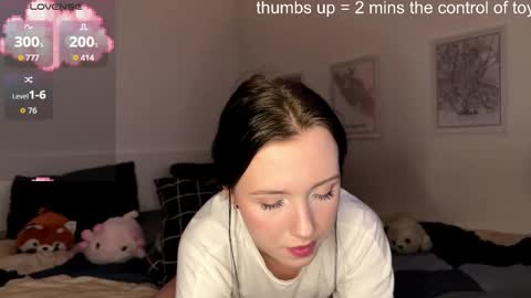 Snapshot of kayanorth chatting on February 5, 2026, 3:38 pm KayaNorth online show from February 5, 2026, 3:38 pm