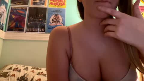 Kay online show from February 26, 2025, 9:48 pm