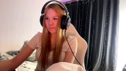 Amia online show from March 26, 2026, 6:46 pm