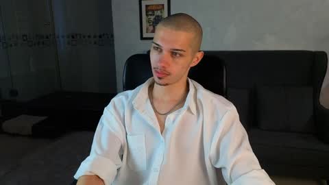 KaydenDrew online show from April 8, 2026, 4:23 am