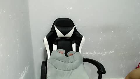 Kaye online show from November 12, 2025, 4:13 am