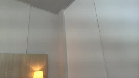 Snapshot of kayla_roux chatting on May 9, 2026, 11:26 am Kayla online show from May 9, 2026, 11:26 am