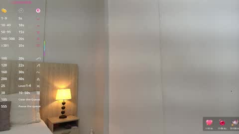 Snapshot of kayla_roux chatting on May 13, 2026, 11:29 am Kayla online show from May 13, 2026, 11:29 am