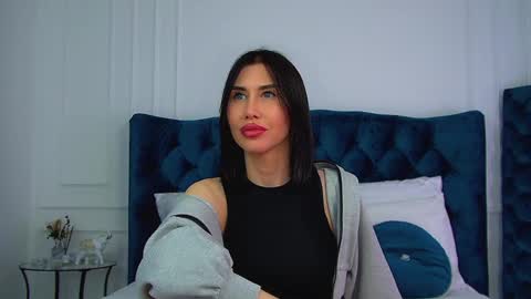 Kayla online show from May 17, 2026, 6:15 pm