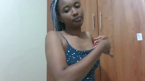 kaylar online show from April 17, 2026, 4:21 pm