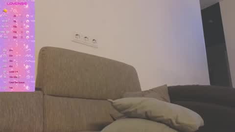 Snapshot of kaylee_ee chatting on October 16, 2025, 1:23 pm kaylee_ee online show from October 16, 2025, 1:23 pm