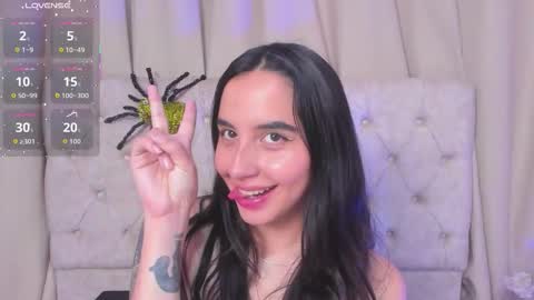 Snapshot of kaylee_lee chatting on October 17, 2025, 8:44 pm kaylee_lee online show from October 17, 2025, 8:44 pm