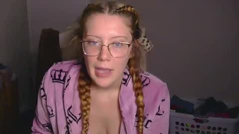 kaylee kakes online show from March 27, 2026, 10:20 pm