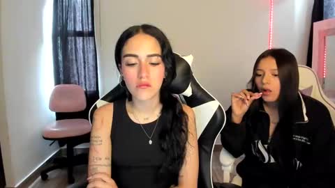 Snapshot of kaylie_xxx chatting on February 17, 2025, 5:32 pm kaylie online show from February 17, 2025, 5:32 pm